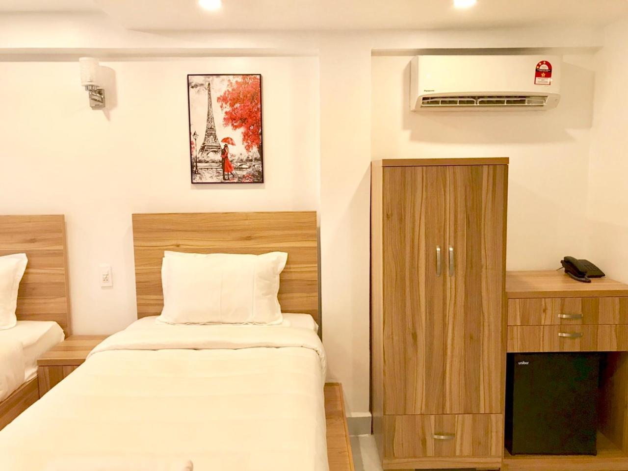 Louis Hotel - Bui Vien Walking Street Ho Şi Min Exterior foto